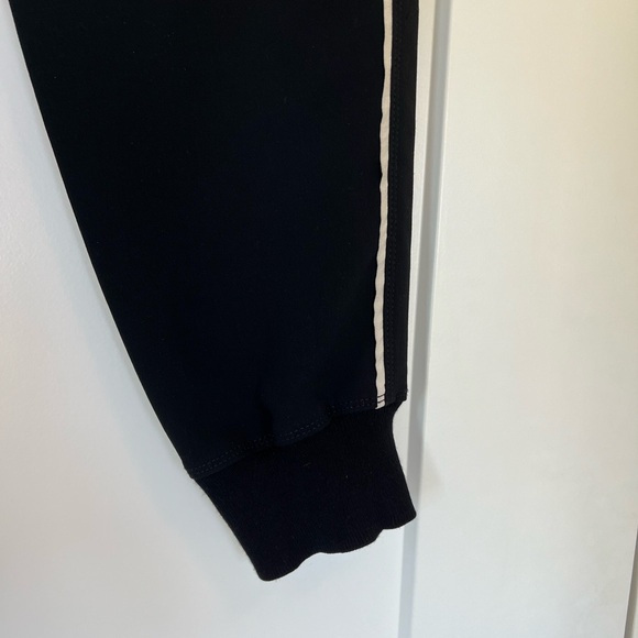 Wilfred Joggers - Picture 6 of 8